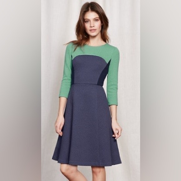 Boden Dresses & Skirts - Boden Curve and Flare Long Sleeve Midi Quilted Dress Size 8